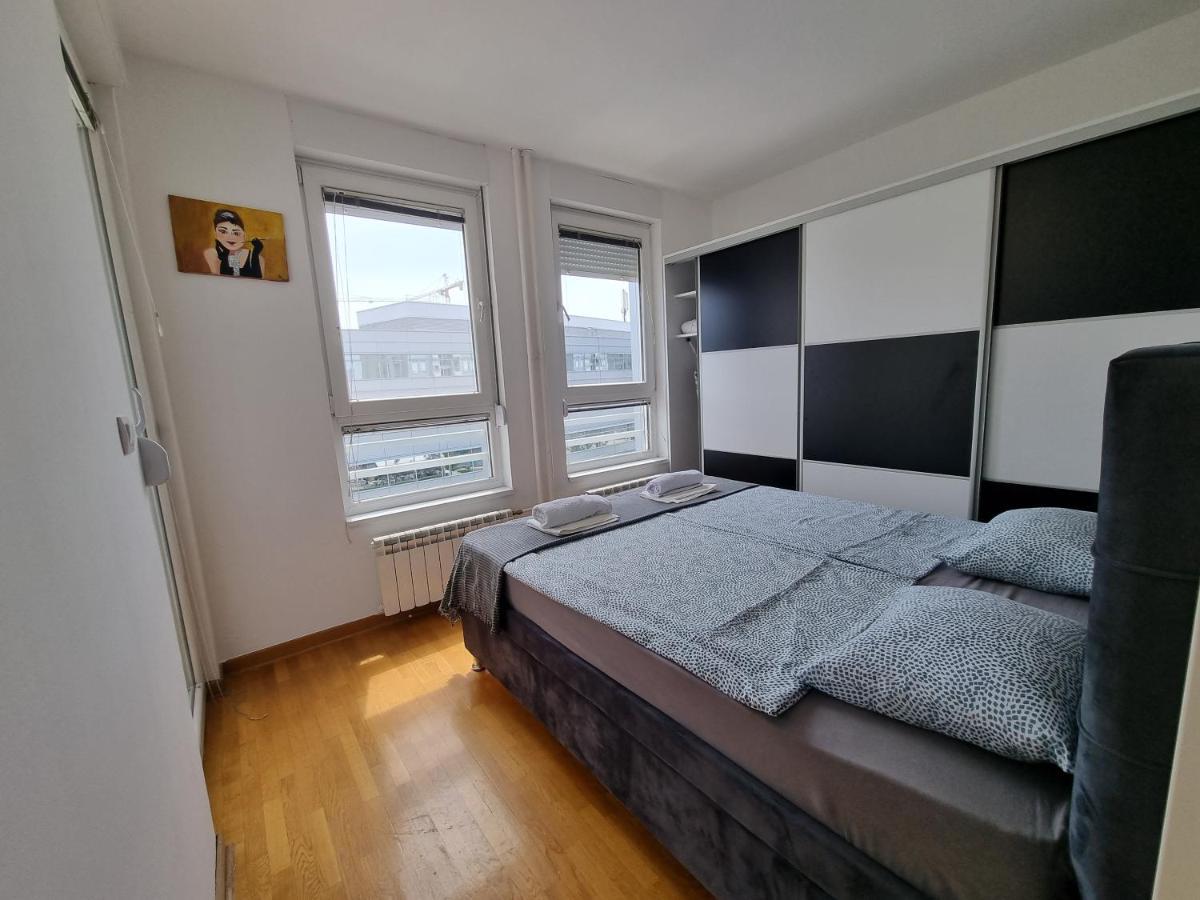 Euforia Apartment Belgrado Buitenkant foto
